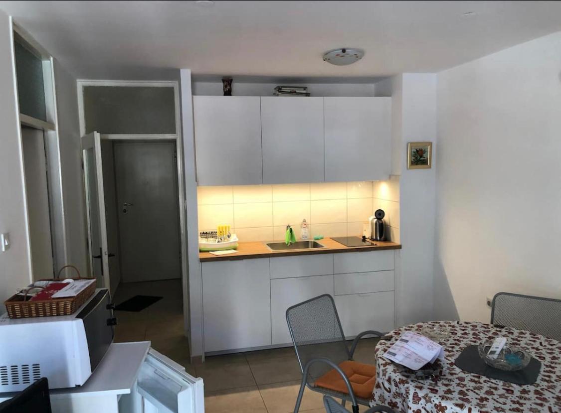 Sara Apartment Punta Omis Near Sandy Beach Exterior foto