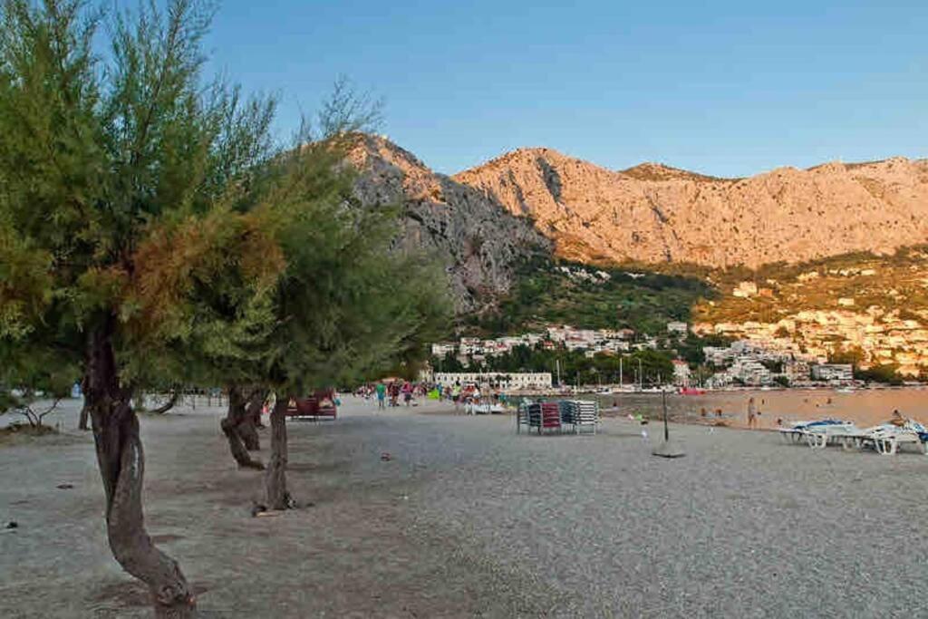 Sara Apartment Punta Omis Near Sandy Beach Exterior foto